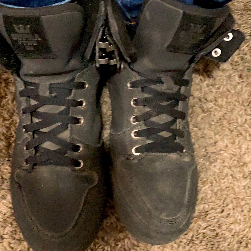 Don’t wear no more can’t fit them only wore them4x